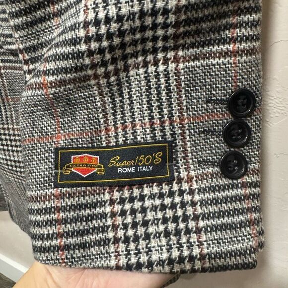 New Signature Carcoat Plaid- Checker Size 48 - Picture 3 of 12